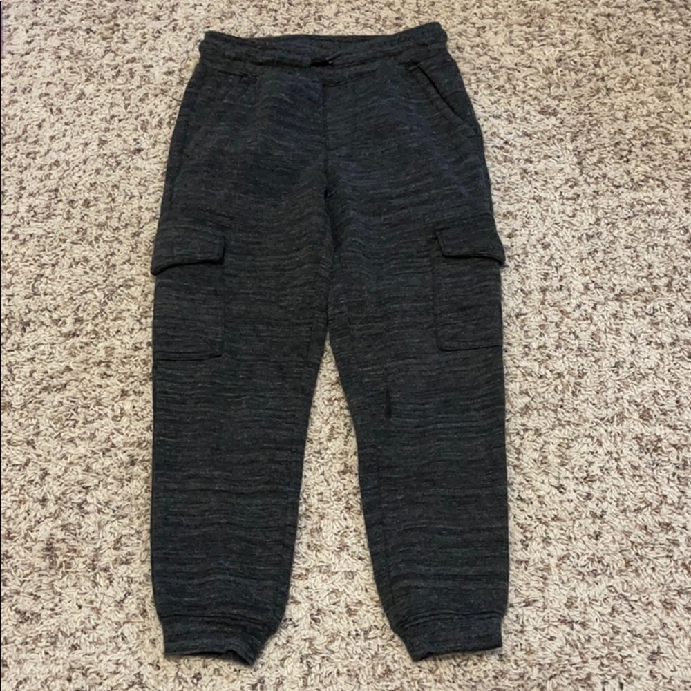 Urban Pipeline Dark Heather Grey sweatpants w/working drawstring